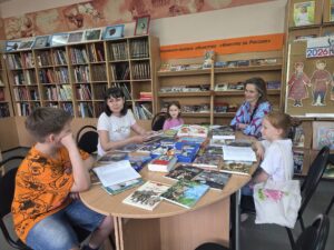 Read more about the article Книжная поляна единства „Вместе за Россию“ патриотические чтения «Россия: страницы истории и души»